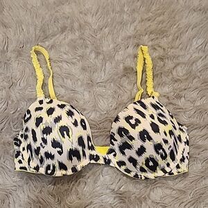 Pink by victoria secret wear‎ everywhere demi white, neon yellow and black bra